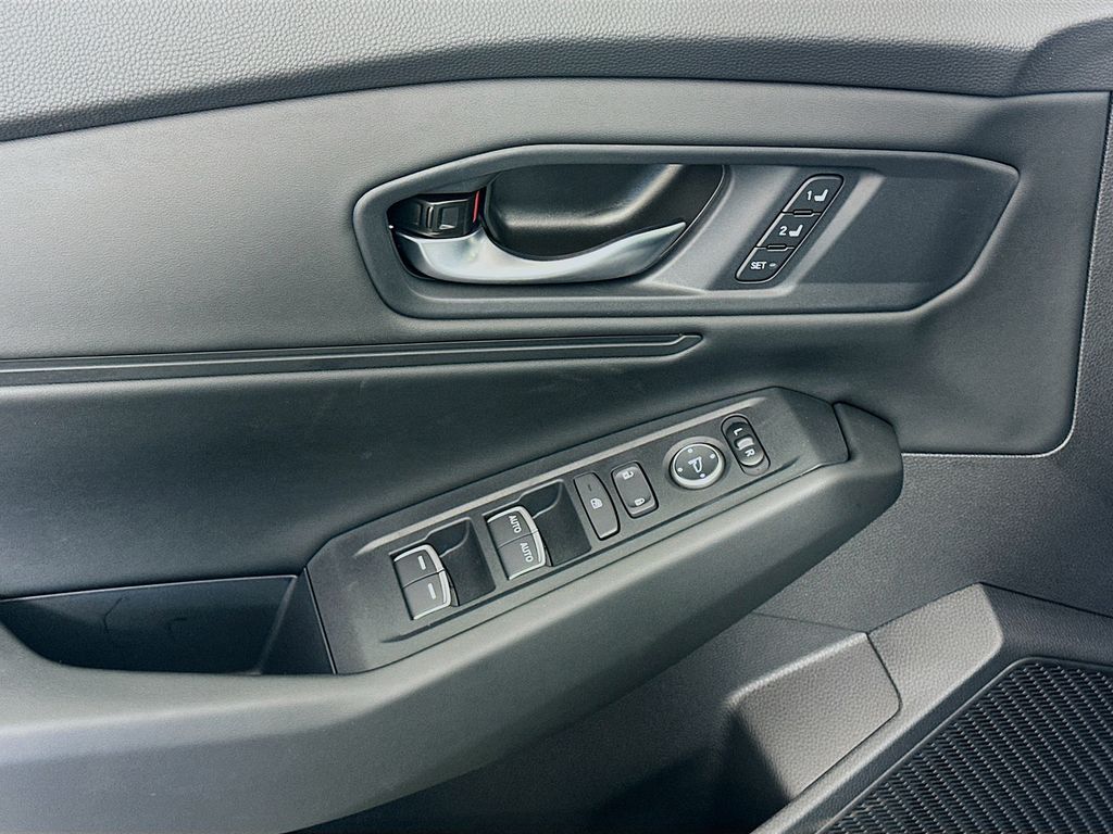 Thumbnail: 2025 Honda Accord - 19