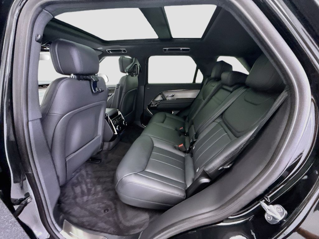New 2026 Black Land Rover SE image 20