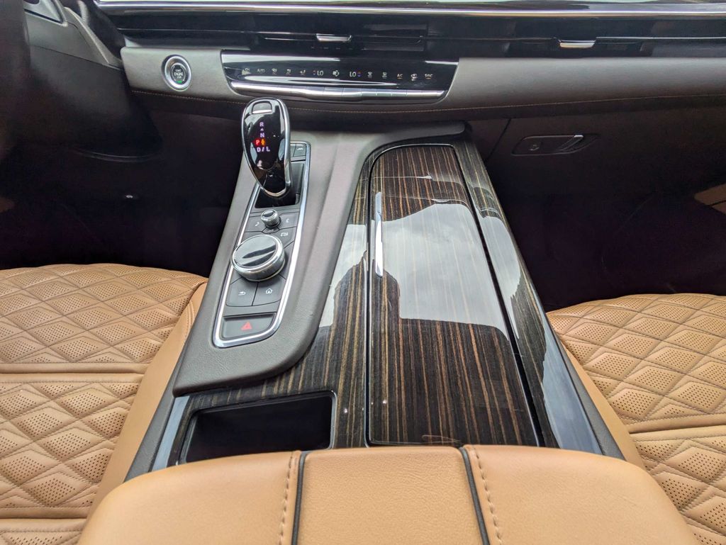 2022 Cadillac Escalade Sport