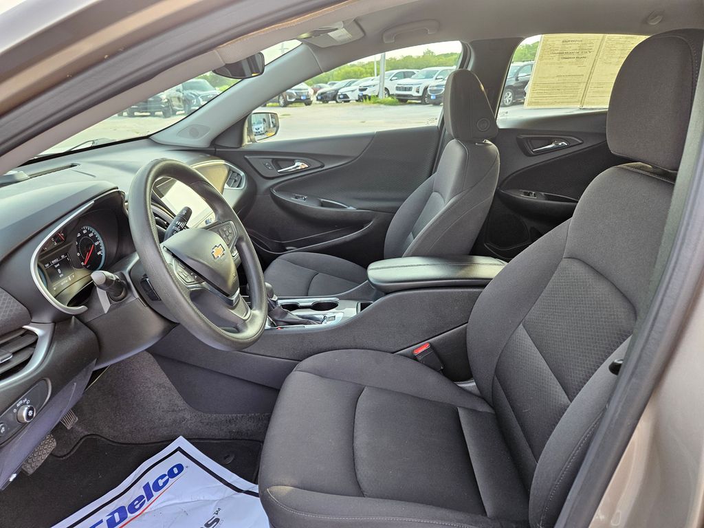 Used 2024 Chevrolet Malibu Sedan
