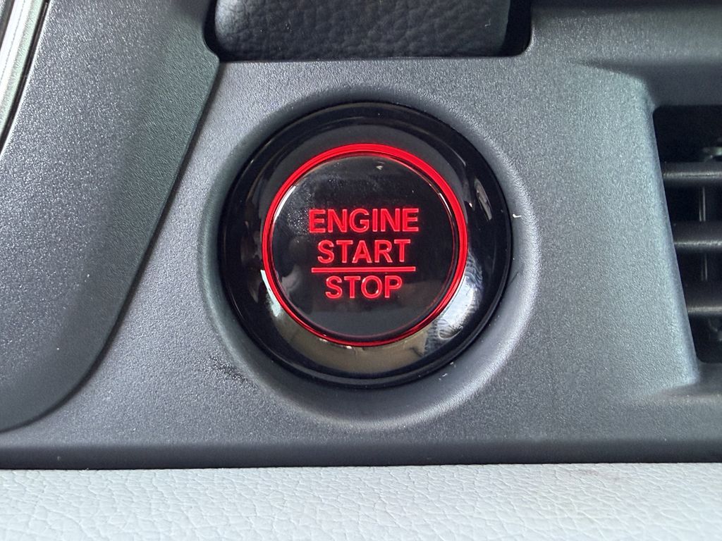 new 2025 Honda Pilot car, priced at $49,296