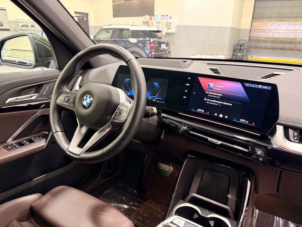 Thumbnail: 2025 BMW X1 - 30