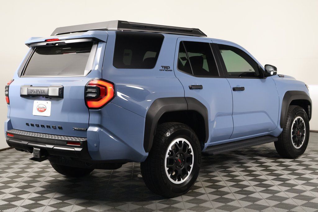 Thumbnail: 2025 Toyota 4Runner - 4
