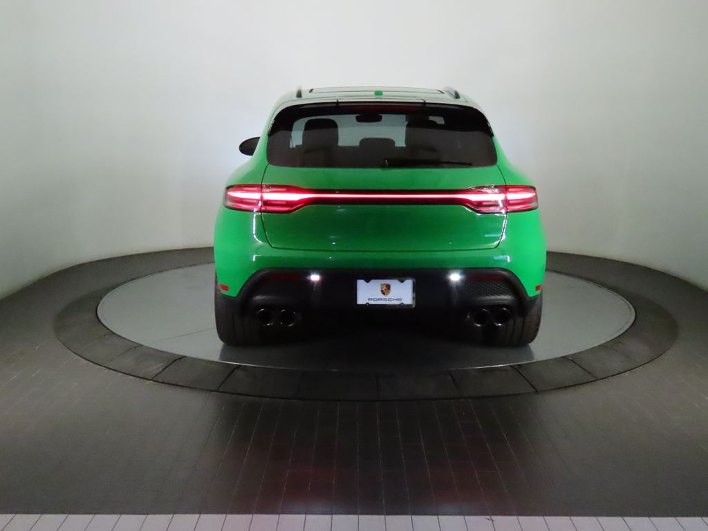 Thumbnail: 2026 Porsche Macan - 6