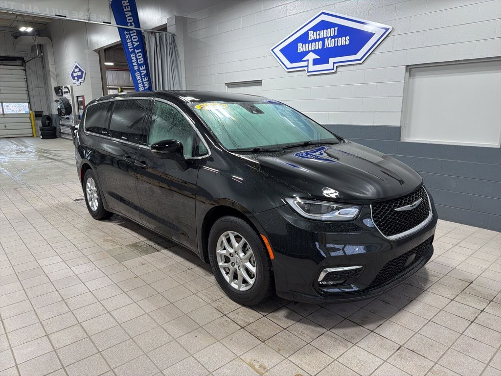 2024 Chrysler Pacifica Touring L FWD