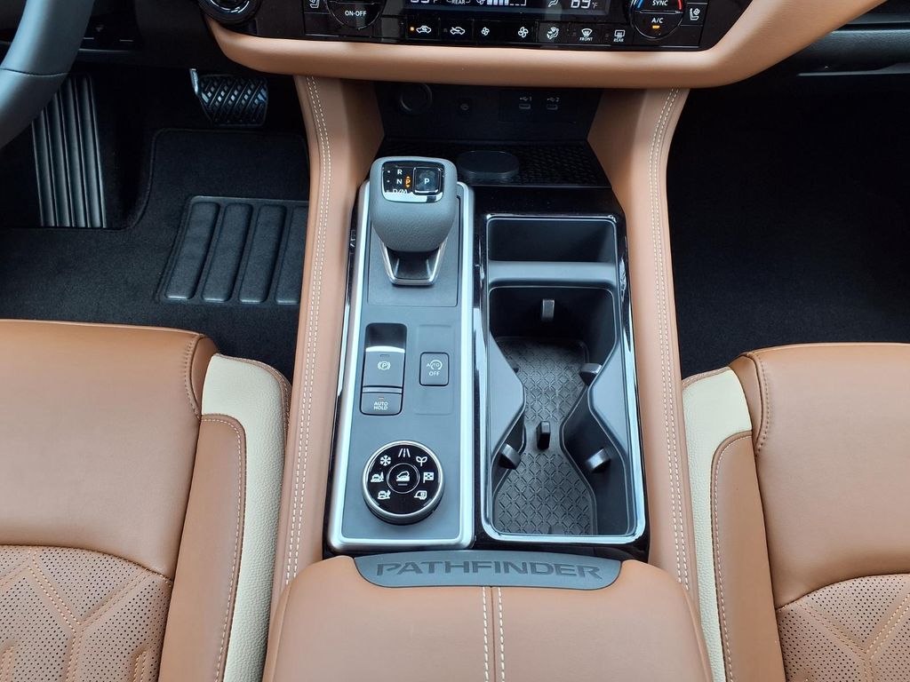 New 2026 White Nissan Platinum image 22