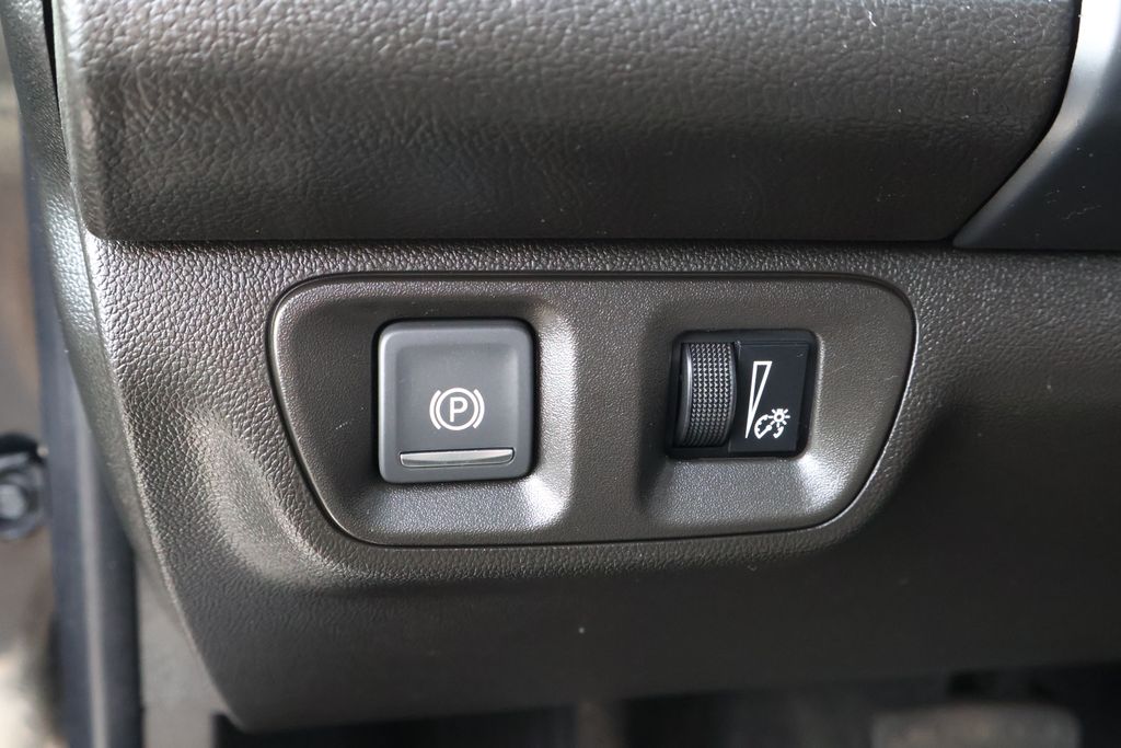 Thumbnail: 2023 GMC Acadia - 14