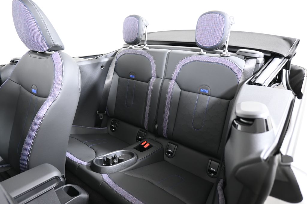 Thumbnail: 2026 MINI Cooper - 30