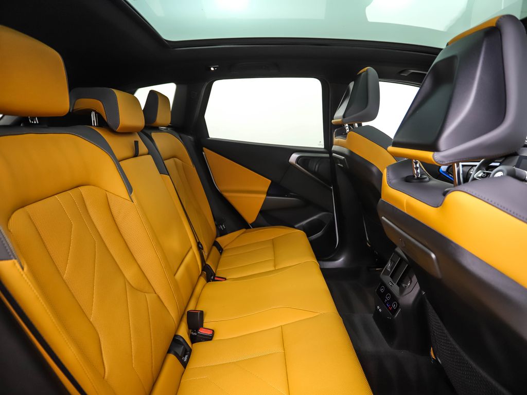 Thumbnail: 2025 BMW X3 - 26