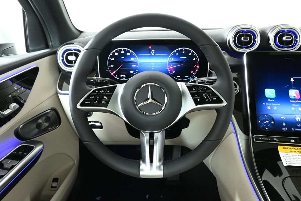 2025 Mercedes-Benz GLC 300 14