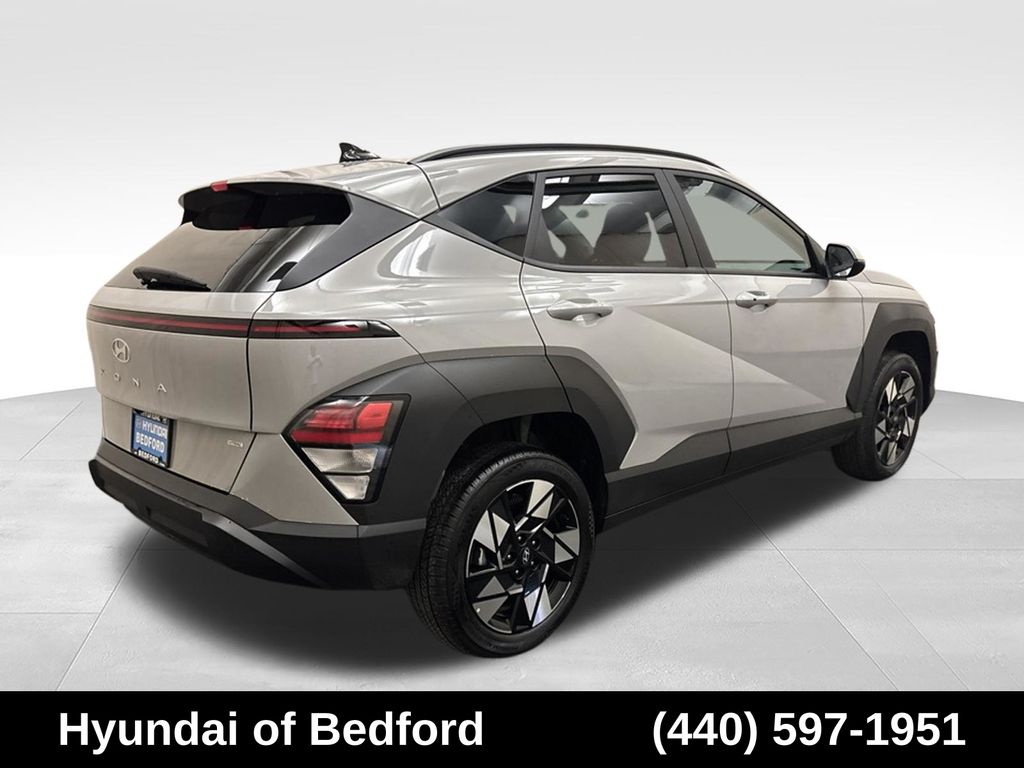 2025 Hyundai Kona SEL - Image 5