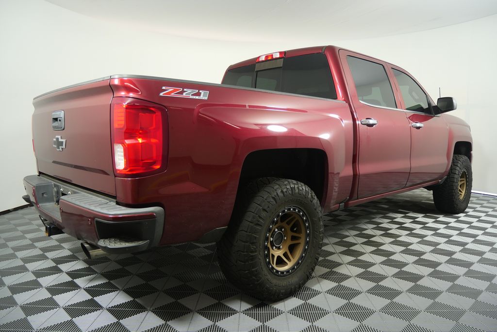 2017 Chevrolet Silverado 1500 LTZ 3