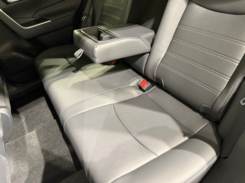 Thumbnail: 2025 Toyota RAV4 - 20