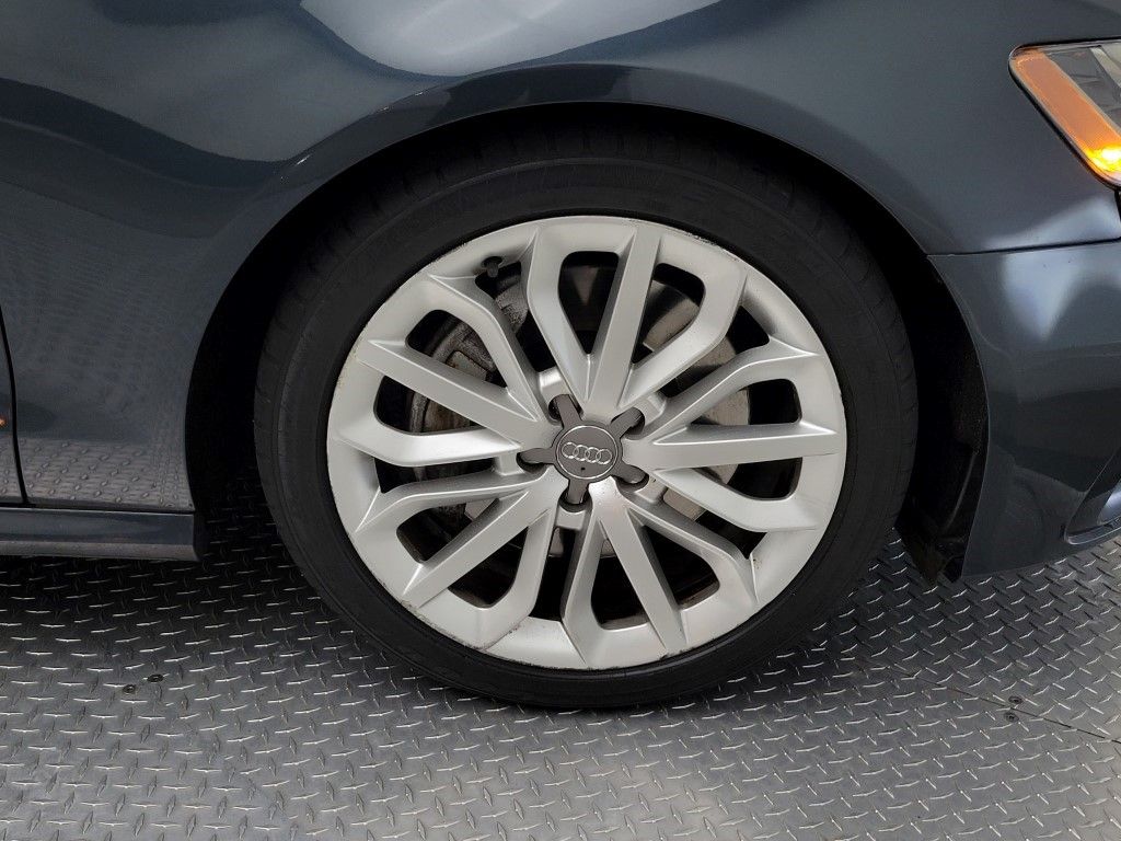 Thumbnail: 2012 Audi A6 - 11