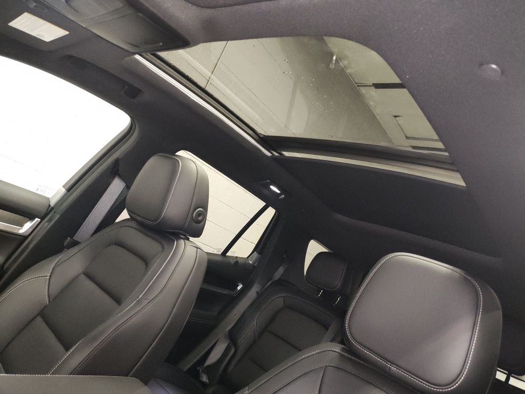 New 2026 Silver GMC Elevation image 25