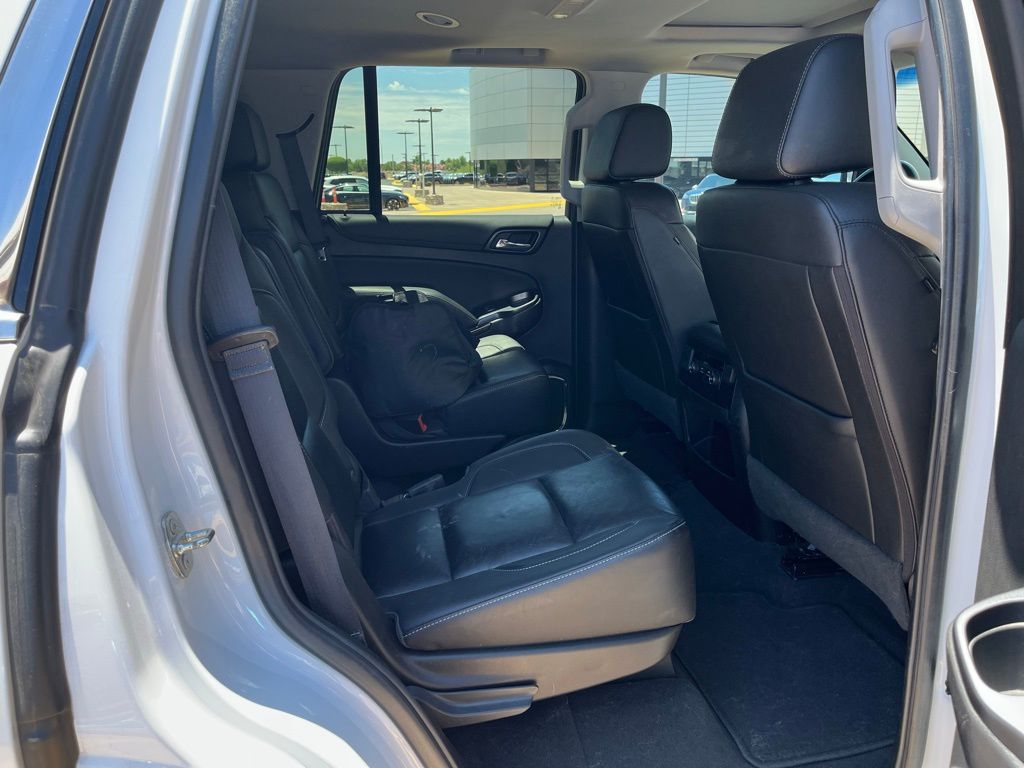 Thumbnail: 2019 Chevrolet Tahoe - 5