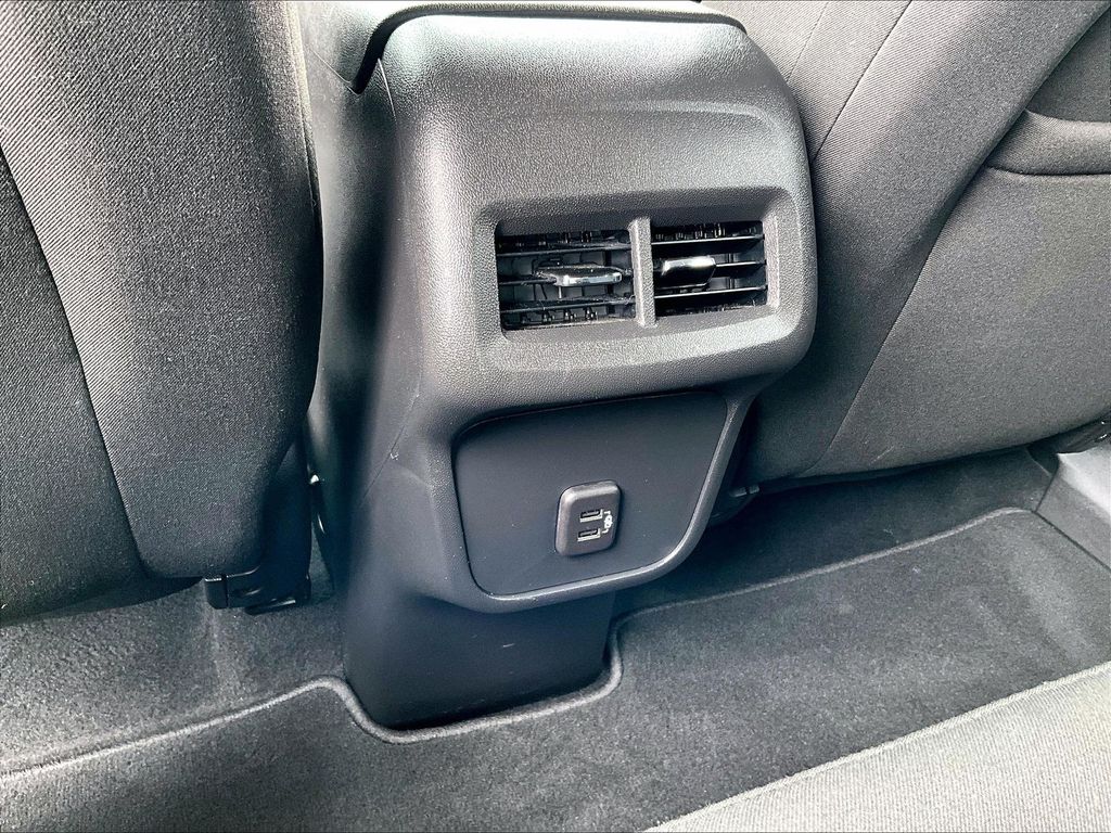 2023 Chevrolet Equinox — photo 28