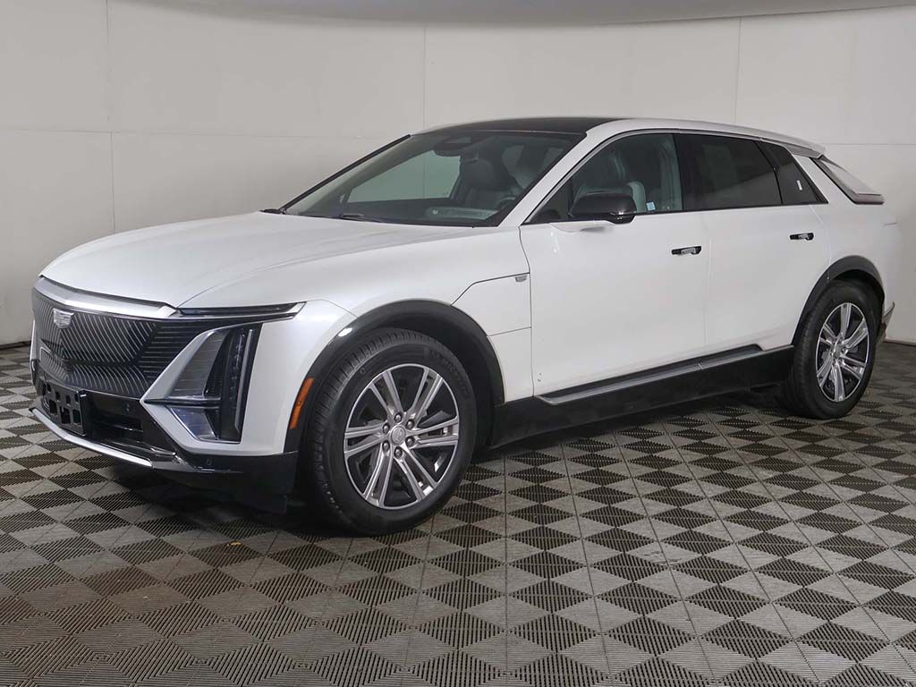 Used 2024 White Cadillac Tech image 8