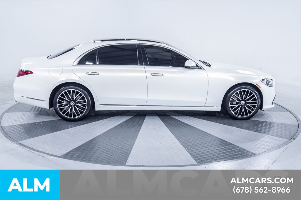 Used 2022 White Mercedes-Benz S 580 image 11
