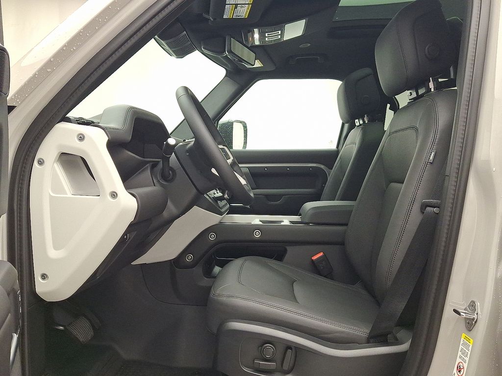 Thumbnail: 2026 Land Rover Defender - 9