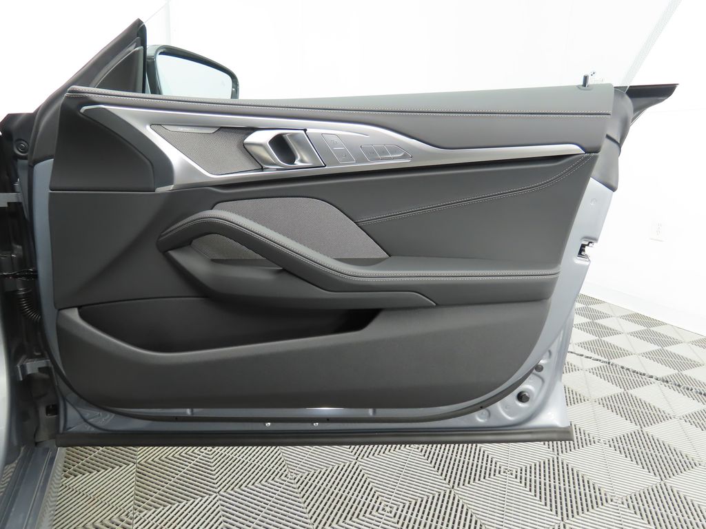 Thumbnail: 2026 BMW 8 Series - 24
