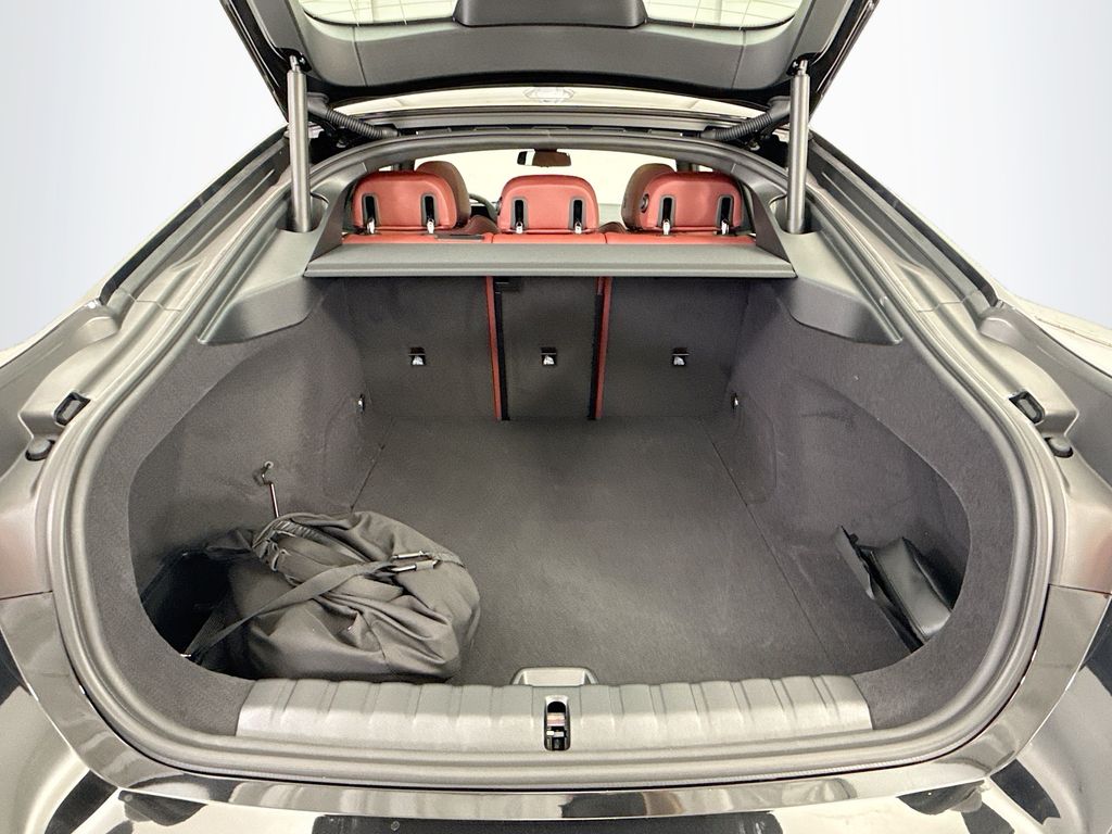 Thumbnail: 2026 BMW i4 - 27