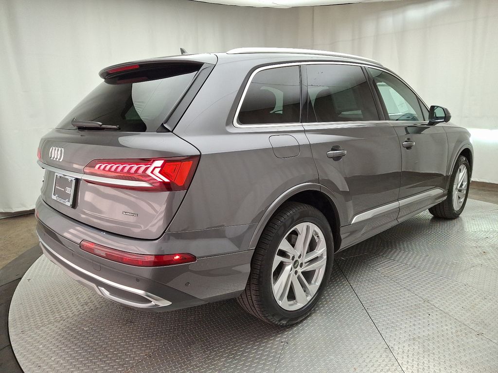 2024 Audi Q7 Premium 4