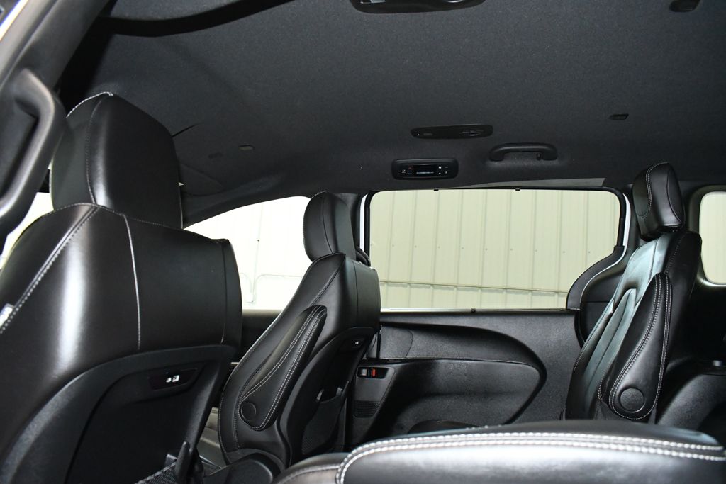 Used 2026 White Chrysler Select image 30