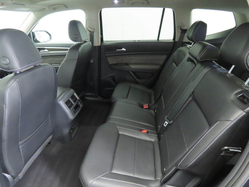 Thumbnail: 2023 Volkswagen Atlas - 19