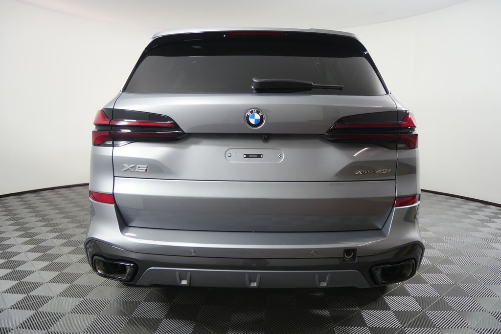 Thumbnail: 2026 BMW X5 - 4