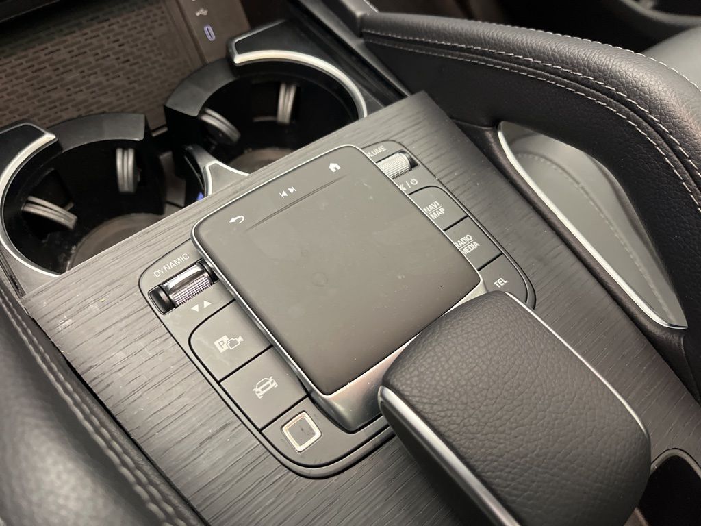 Thumbnail: 2025 Mercedes-Benz GLE - 21