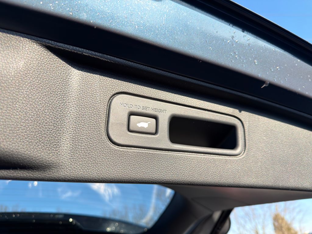 Thumbnail: 2026 Honda Pilot - 24