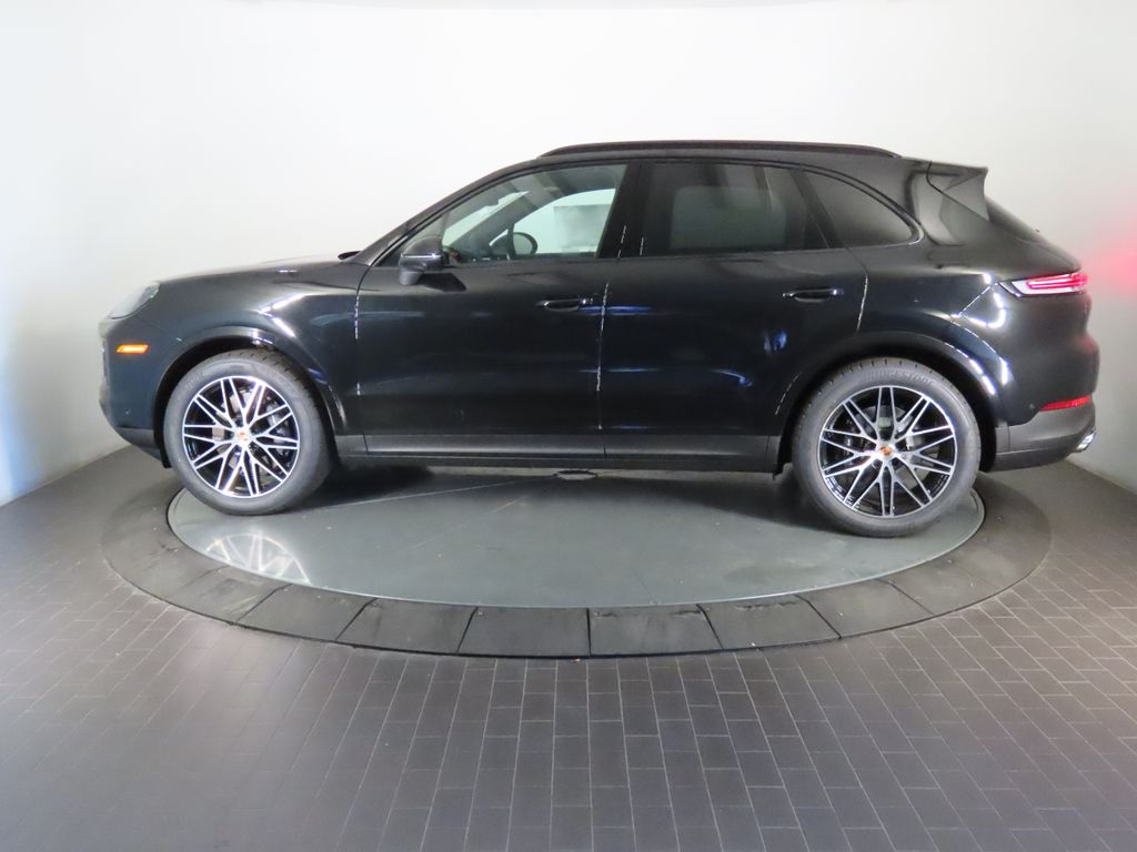 Thumbnail: 2026 Porsche Cayenne - 2