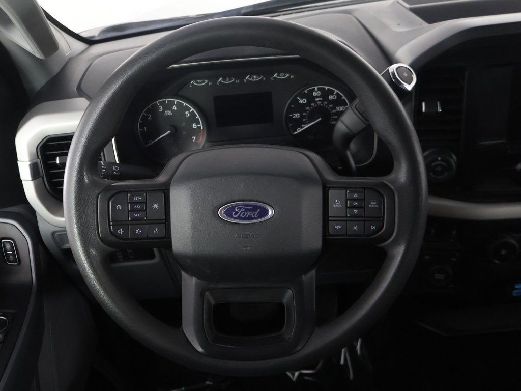 Used 2022 Silver Ford XLT image 34