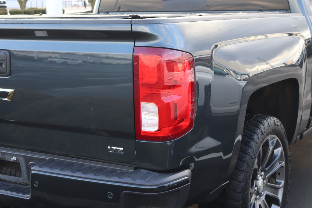 Thumbnail: 2017 Chevrolet Silverado 1500 - 8