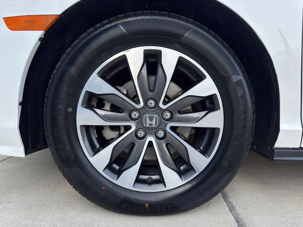 2023 Honda Odyssey EX-L White at Community Honda