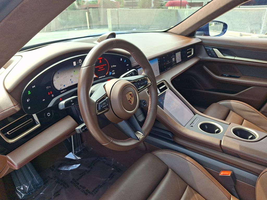 Thumbnail: 2023 Porsche Taycan - 4