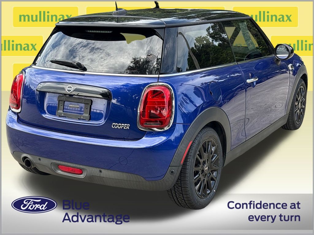 Certified Used 2019 Blue MINI Signature image 4