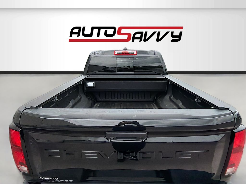Used 2025 Black Chevrolet Z71 image 26