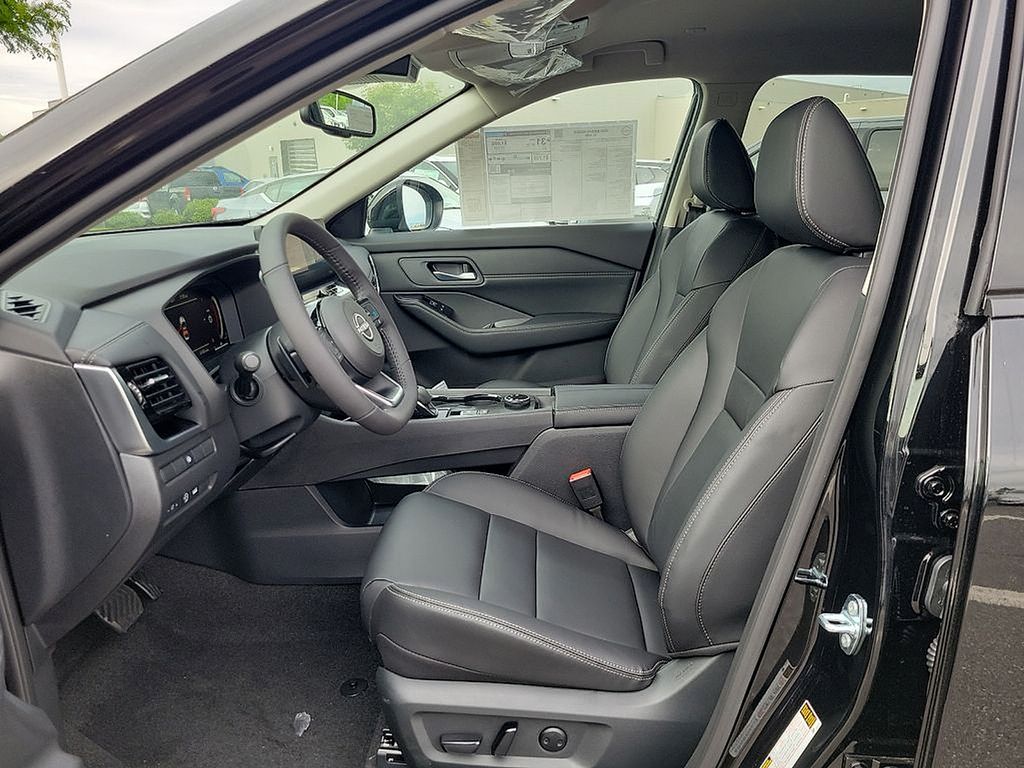 2024 Nissan Rogue SL 6