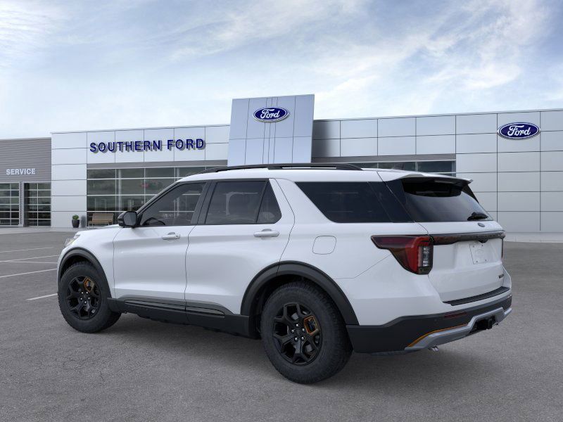New 2026 White Ford Tremor image 4