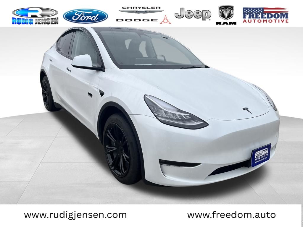 White 2023 Tesla Model Y Long Range AWD SUV / Crossover All-Wheel Drive 1-Speed Automatic