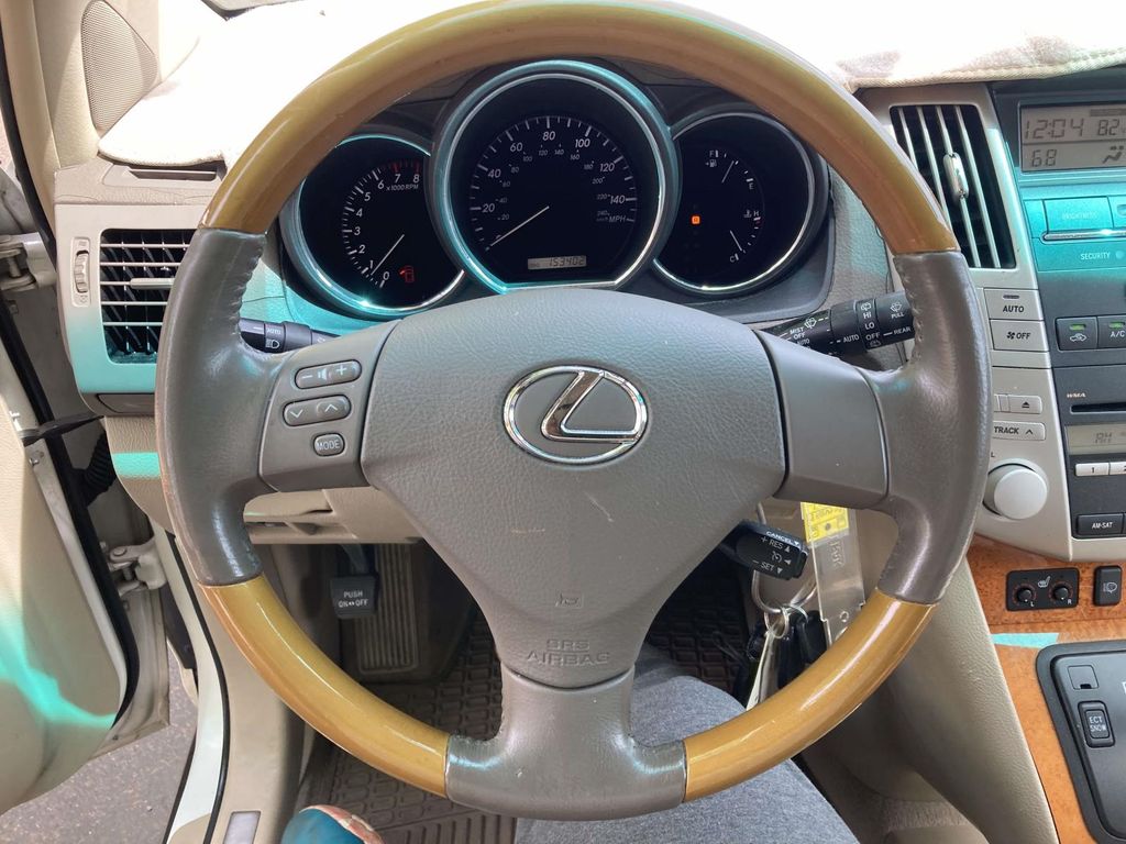 Used 2007  Lexus 350 image 19