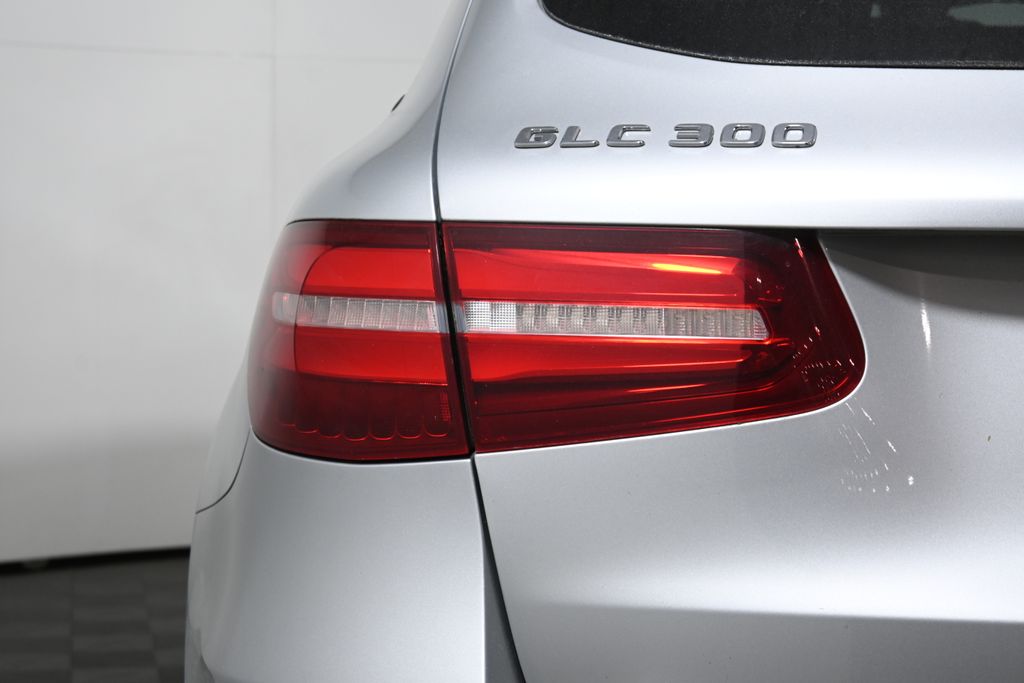 2018 Mercedes-Benz GLC 300 11