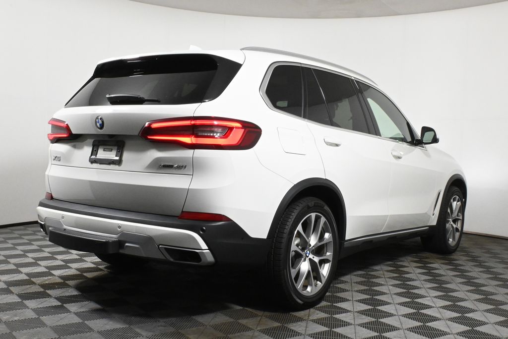 Thumbnail: 2020 BMW X5 - 6