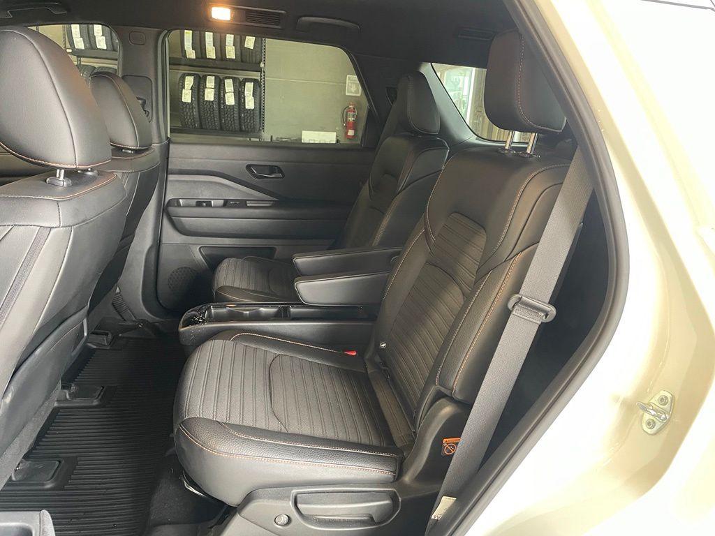 Certified Used 2024 White Nissan Rock Creek image 16