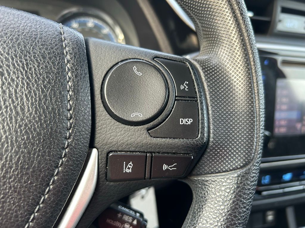 2019 Toyota Corolla L 18
