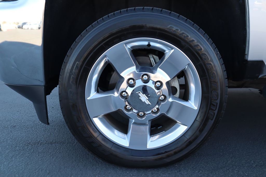 Thumbnail: 2016 Chevrolet Silverado 2500 - 29