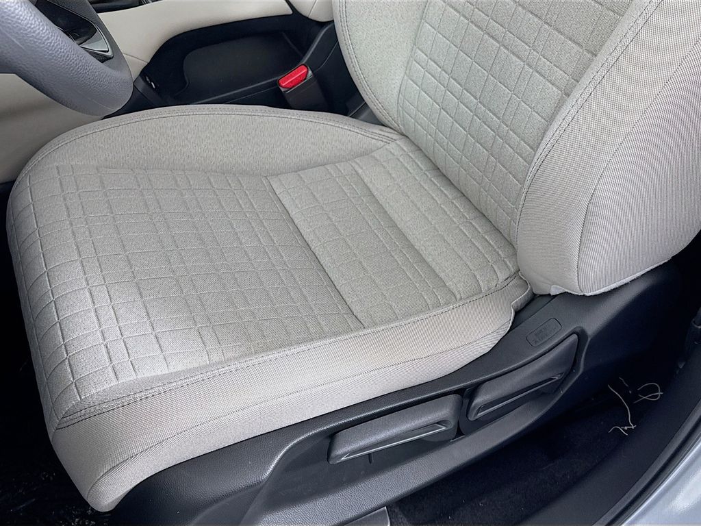 Used Car 2025 Honda Hr-v  Lx For Sale Under $30,000 In Austin, Texas