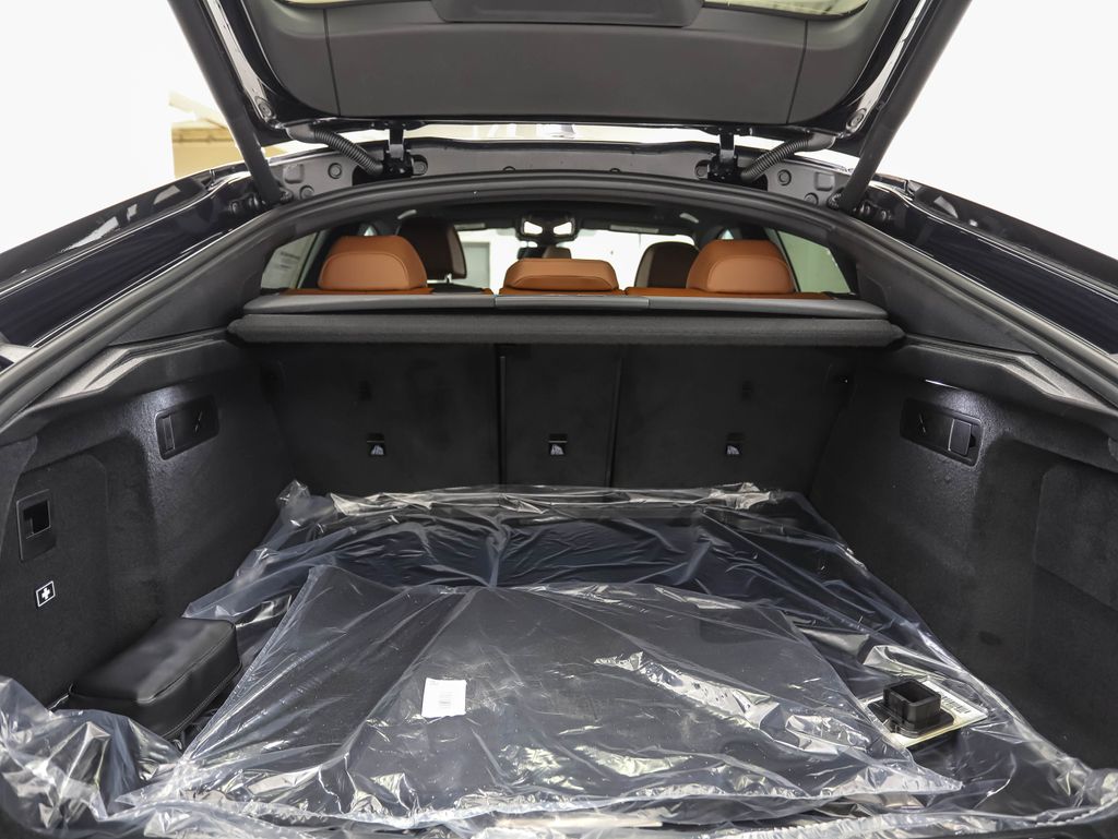 Thumbnail: 2026 BMW X6 - 24